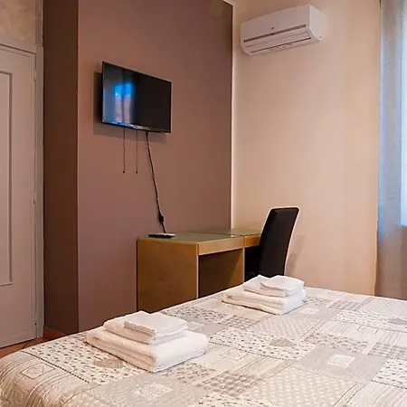 La Corte Nocleg ze śniadaniem 3*